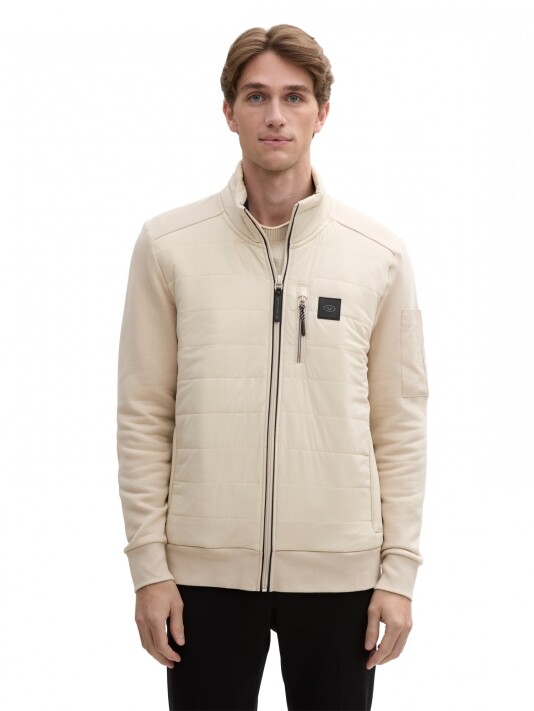 Tom Tailor %lookbooks.TITEL%