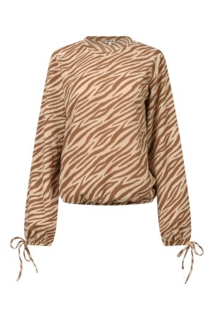 lizzi lou Dana W10479 as sample camel