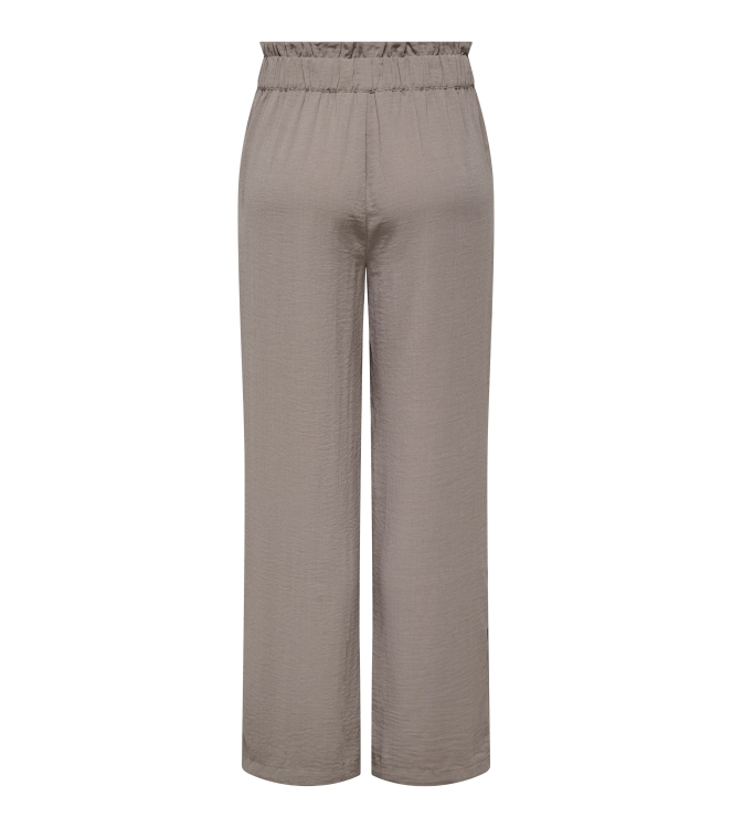 Jacqueline de Yong 15271184 Bruin midden