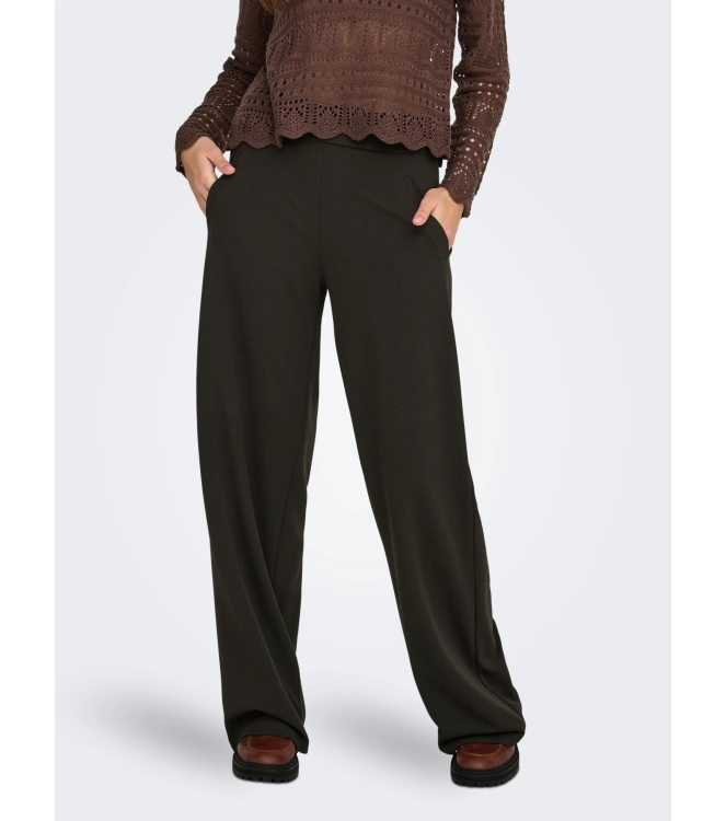 Jacqueline de Yong 15221238 Bruin donker