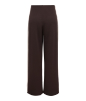 Jacqueline de Yong 15357399 Bruin donker