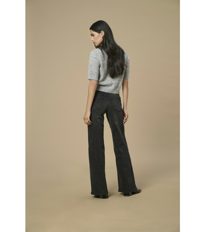 Jacqueline de Yong 15350535 Zwart