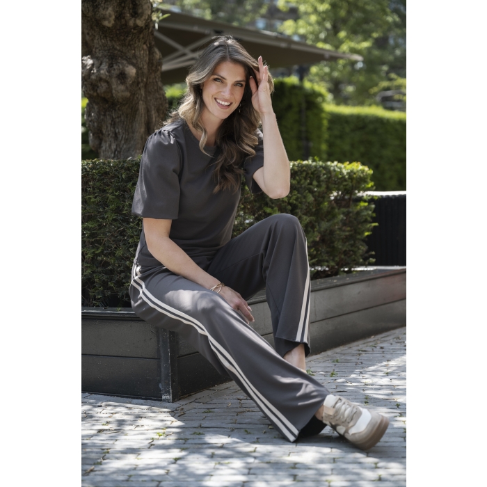 Elvira Casuals E4 25-009 Bruin donker