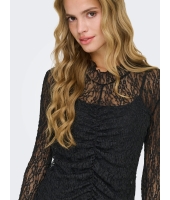 Jacqueline de Yong 15377339 Zwart