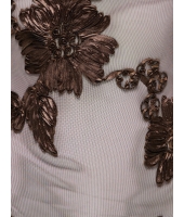 Jacqueline de Yong 15379869 Bruin donker
