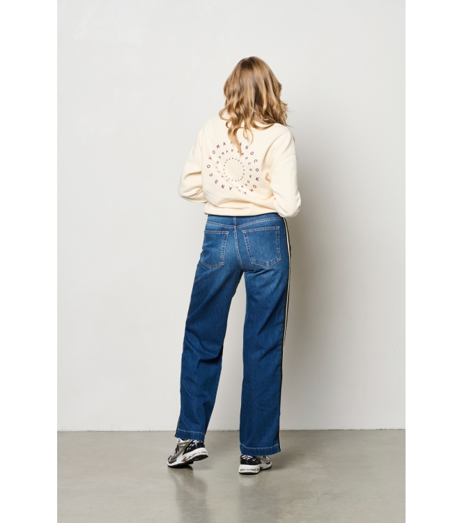 &co SW129 Ecru off white