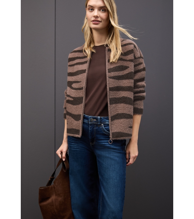 Street One 254041 Bruin midden
