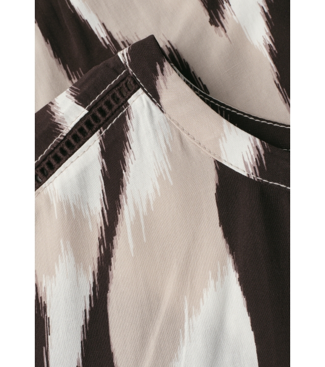 Street One 346552 Bruin midden