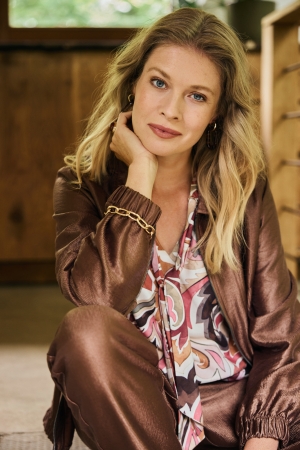 Dreamstar w26 104 Donika Bruin donker