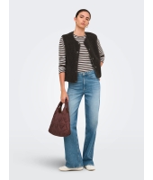 Jacqueline de Yong 15364610 Bruin donker